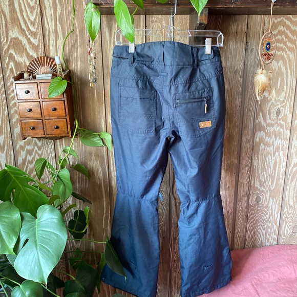 Roxy women’s snow pants, size S in navy - Picture 3 of 5